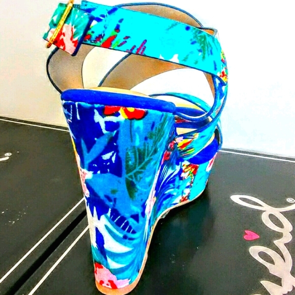 NEW! CUTE! MultiColor Platform Wedge! - Picture 4 of 12